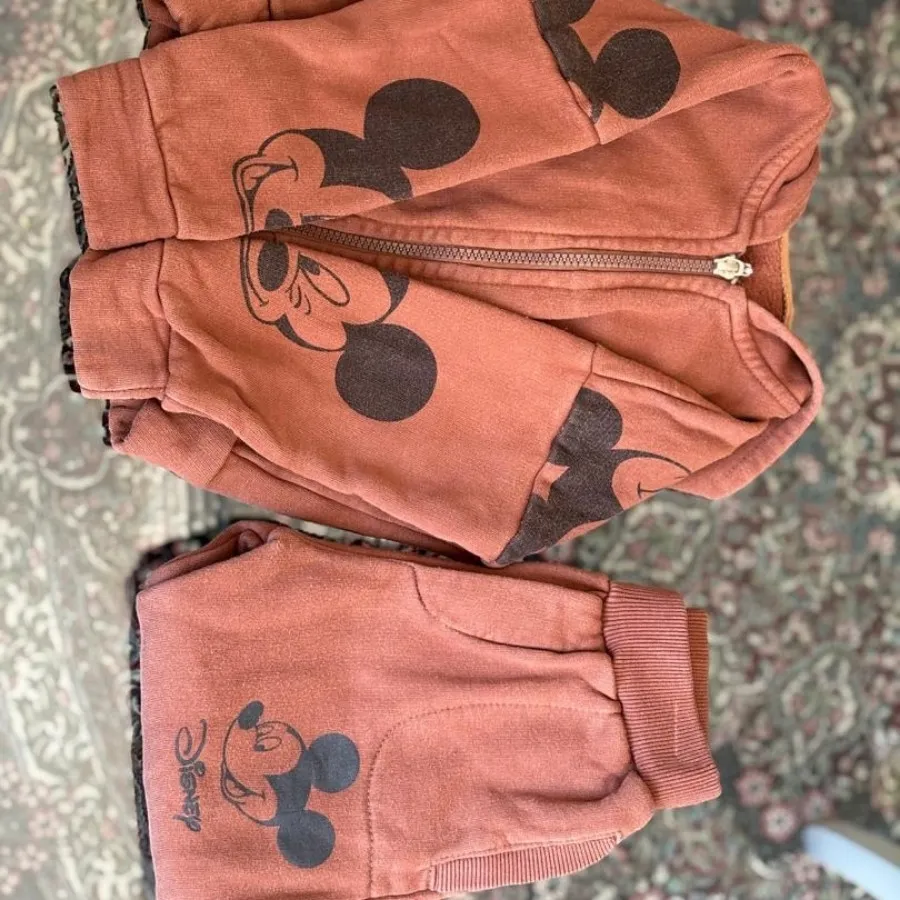 ست سوییشرت و شلوار بچگانه