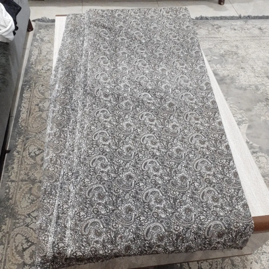 پارچه چادری رنگی