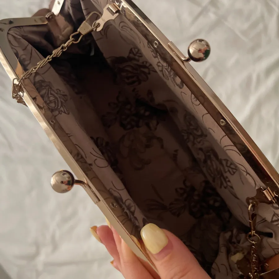 کیف دستی زنجیردار