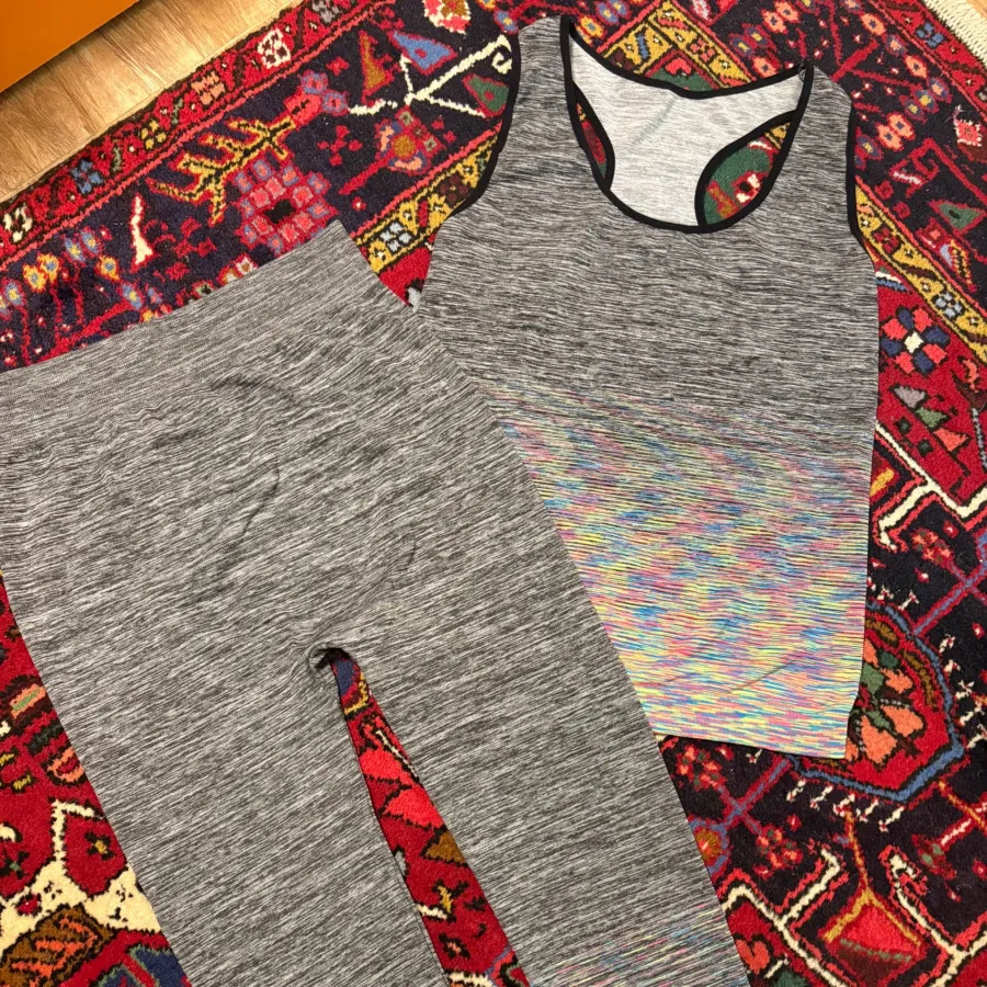 ست تاپ و لگ ورزشی