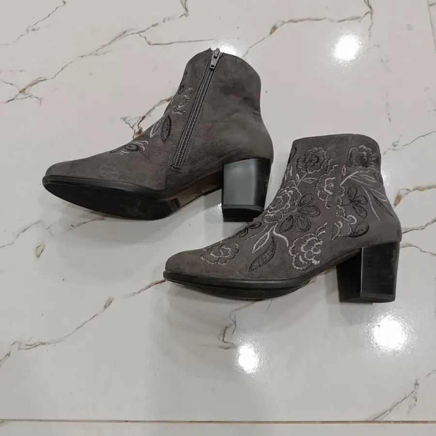 بوت زنانه اورجینال