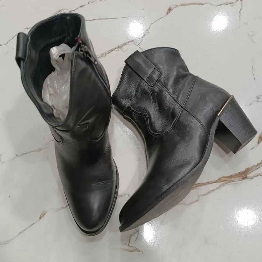 بوت زنانه اورجینال