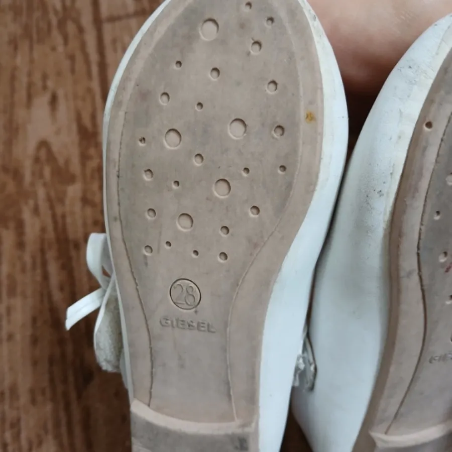 کفش دخترانه