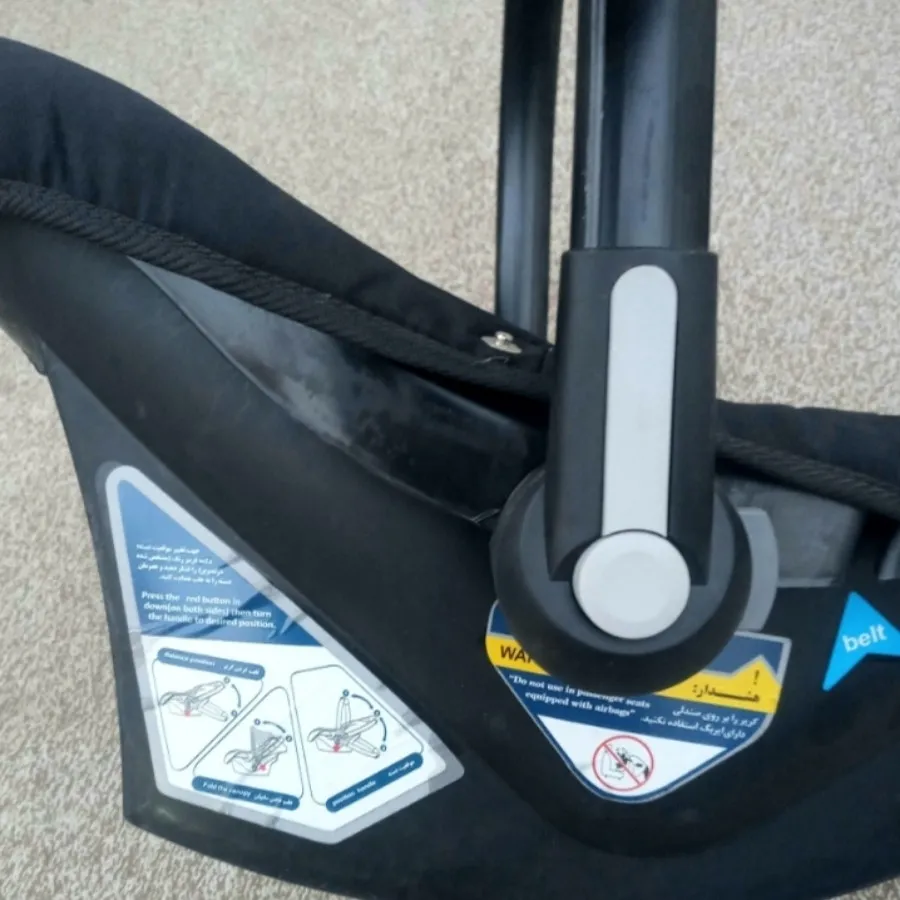 صندلی ماشین و کریر کودک