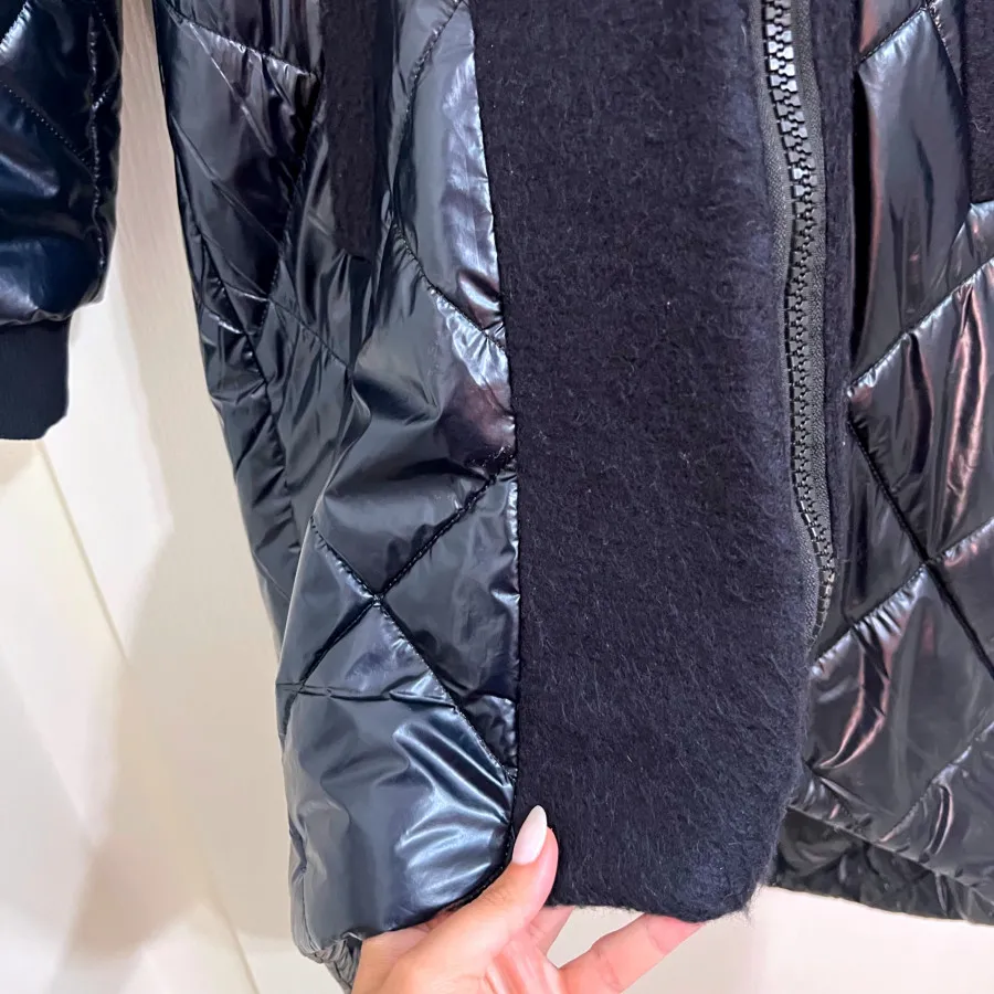 کاپشن کلاهدار