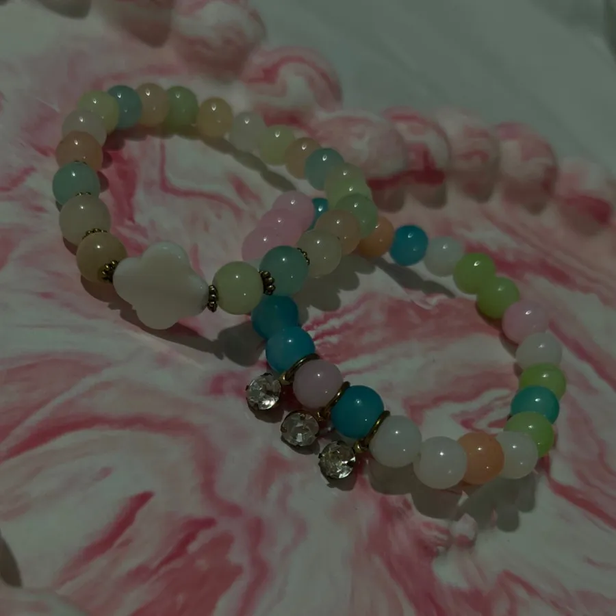 دستبند سنگی رنگی