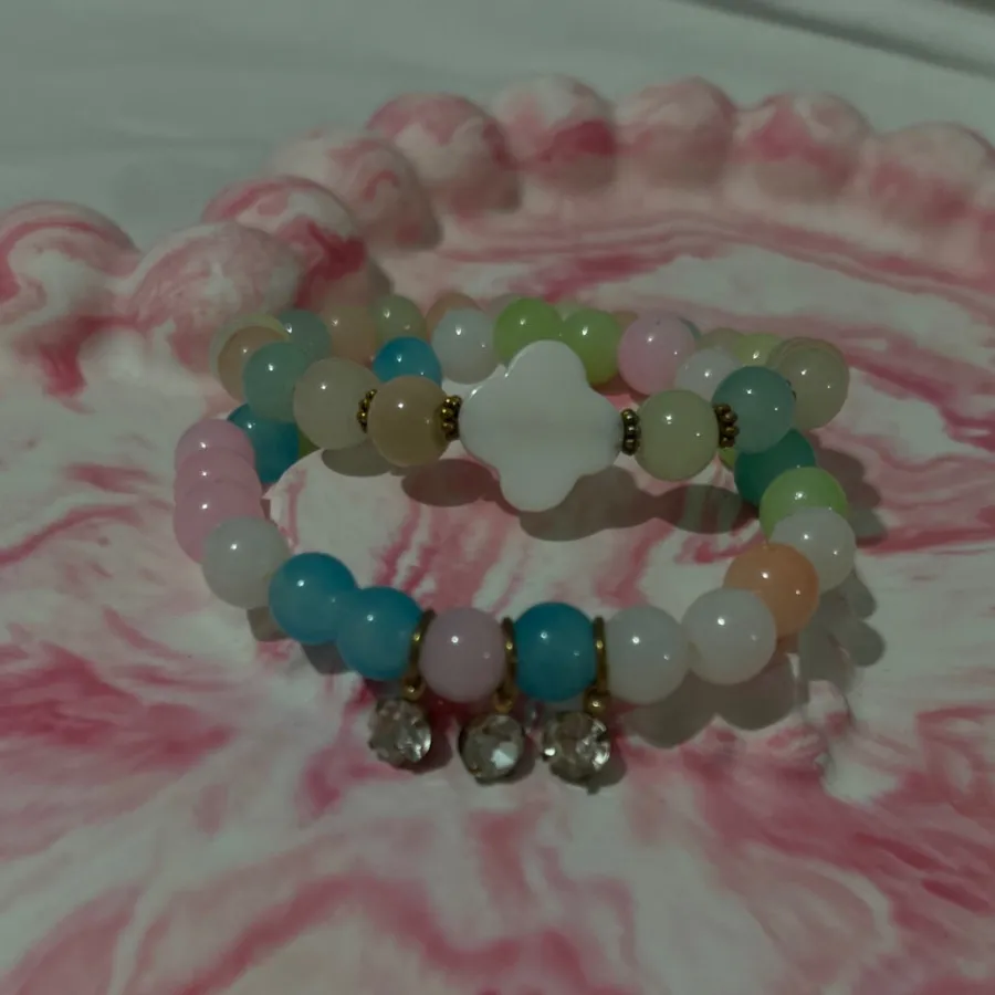 دستبند سنگی رنگی