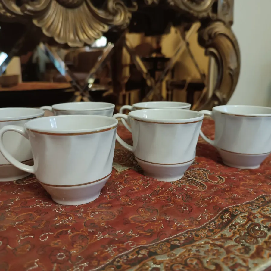 فنجان چای خوری و نلبکی