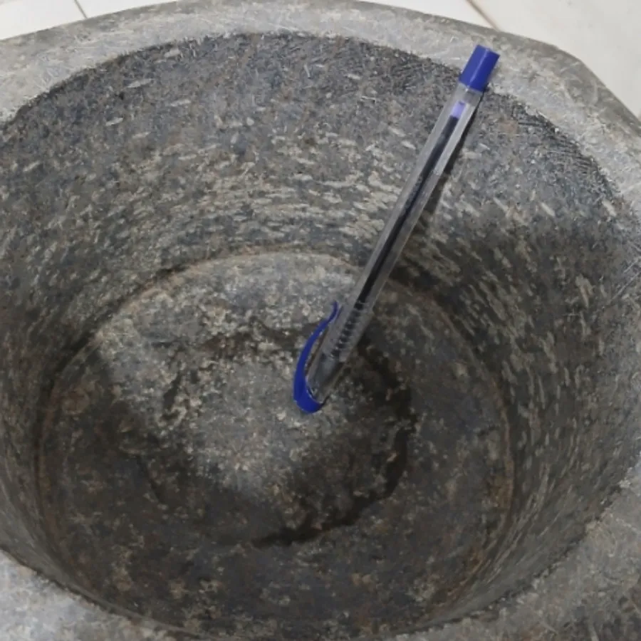 هاوان سنگی قدیمی