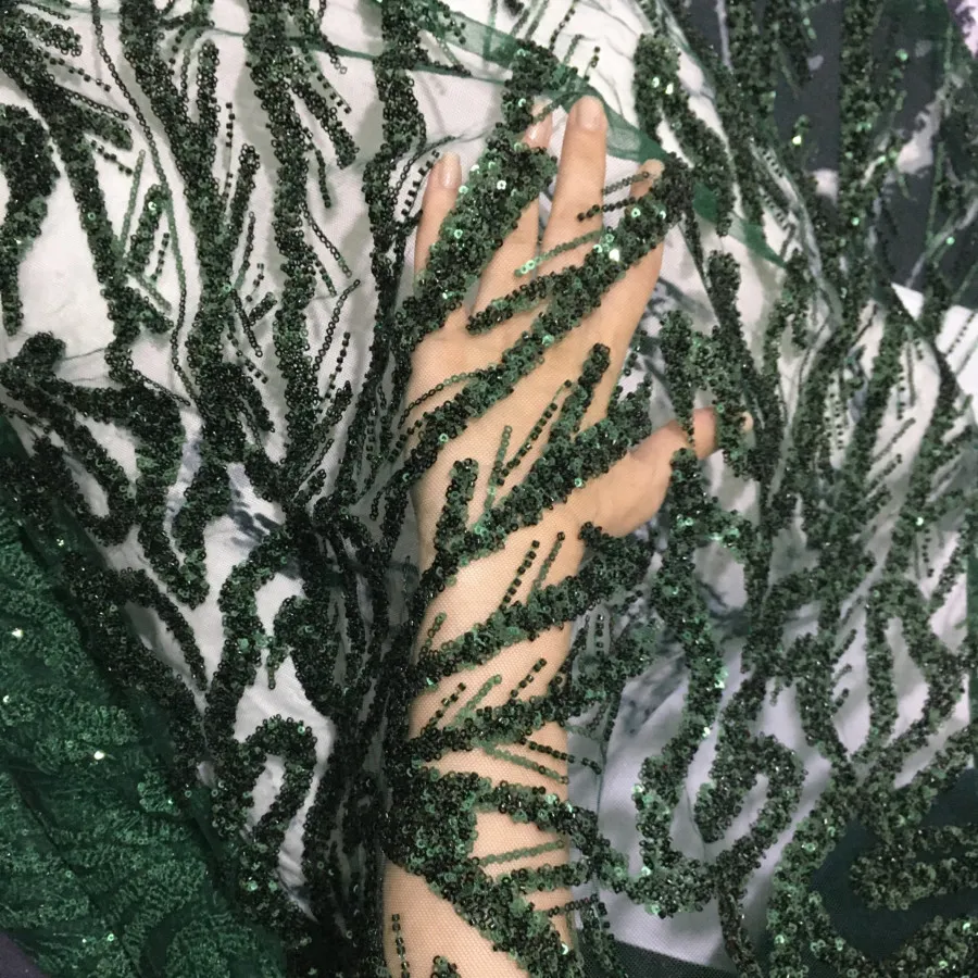 پارچه پولک‌دوزی