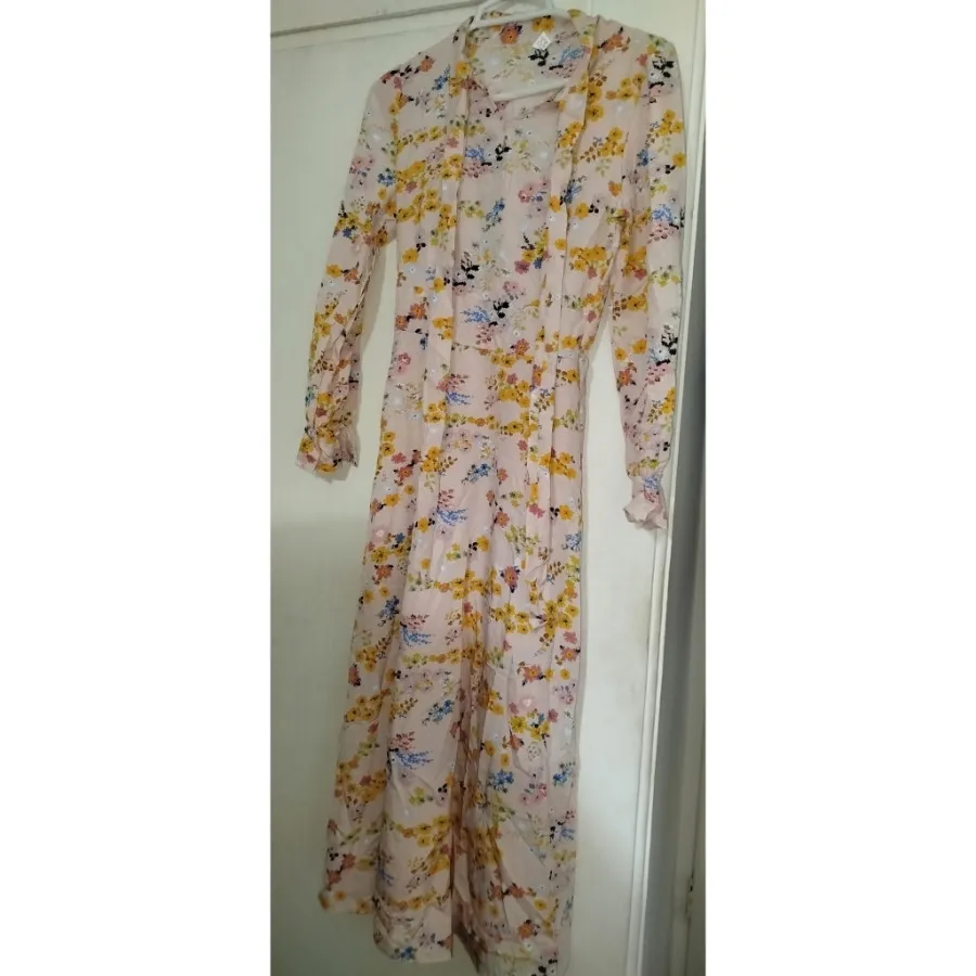 پیراهن گلدار