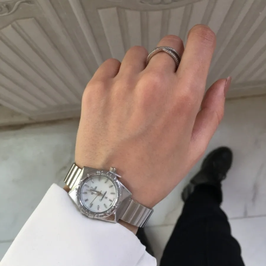 ساعت مچی زنانه امگا