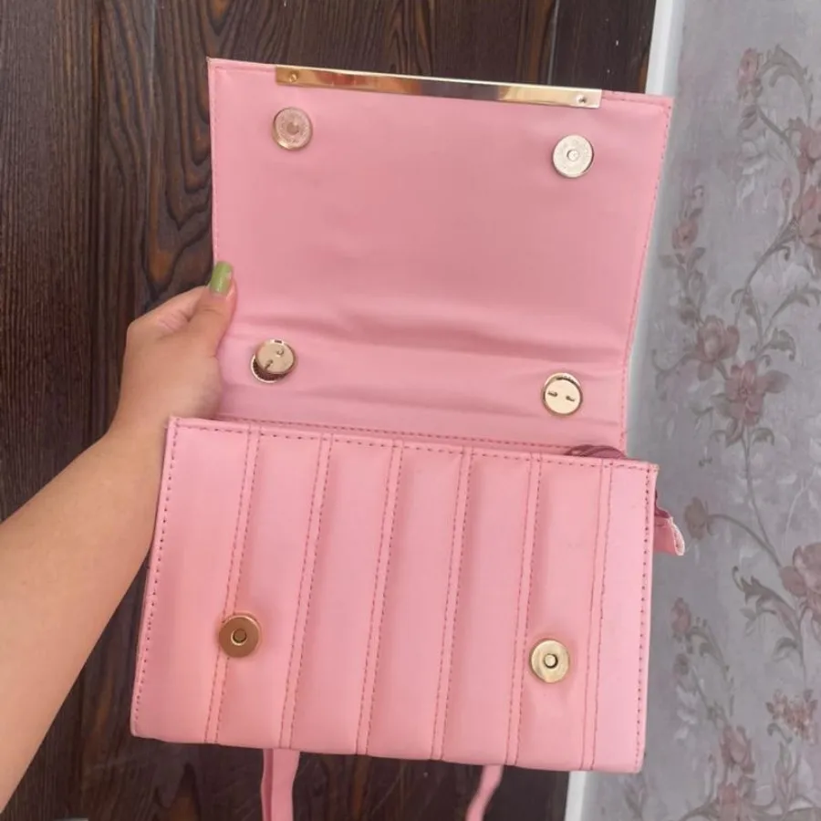 کیف صورتی نو