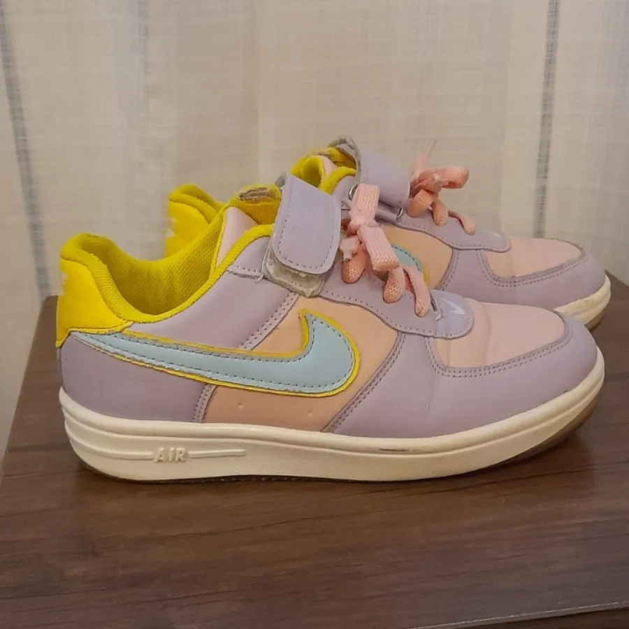 کتانی نایک بچگانه خارجی