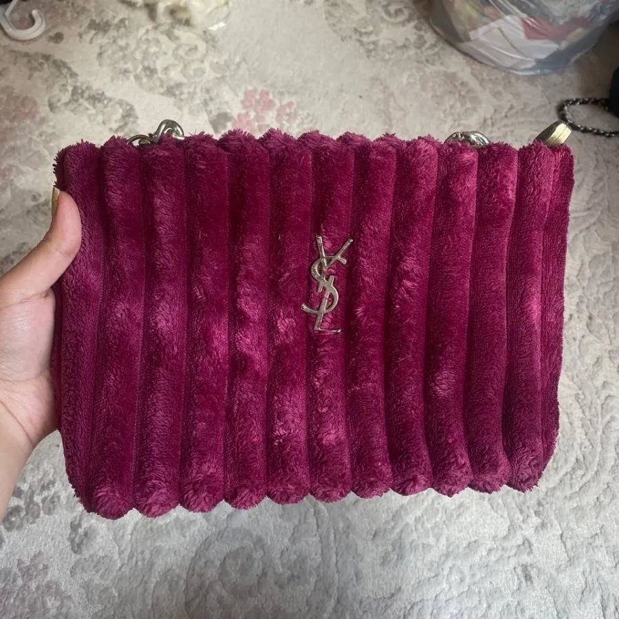 کیف مخمل بنفش