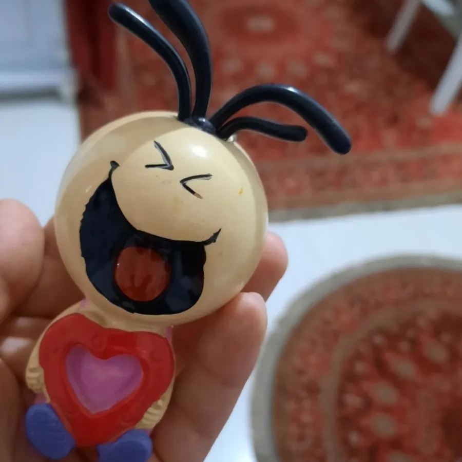 مجسمه های چوبی Love