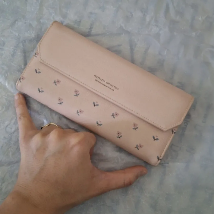 کیف پول زنانه