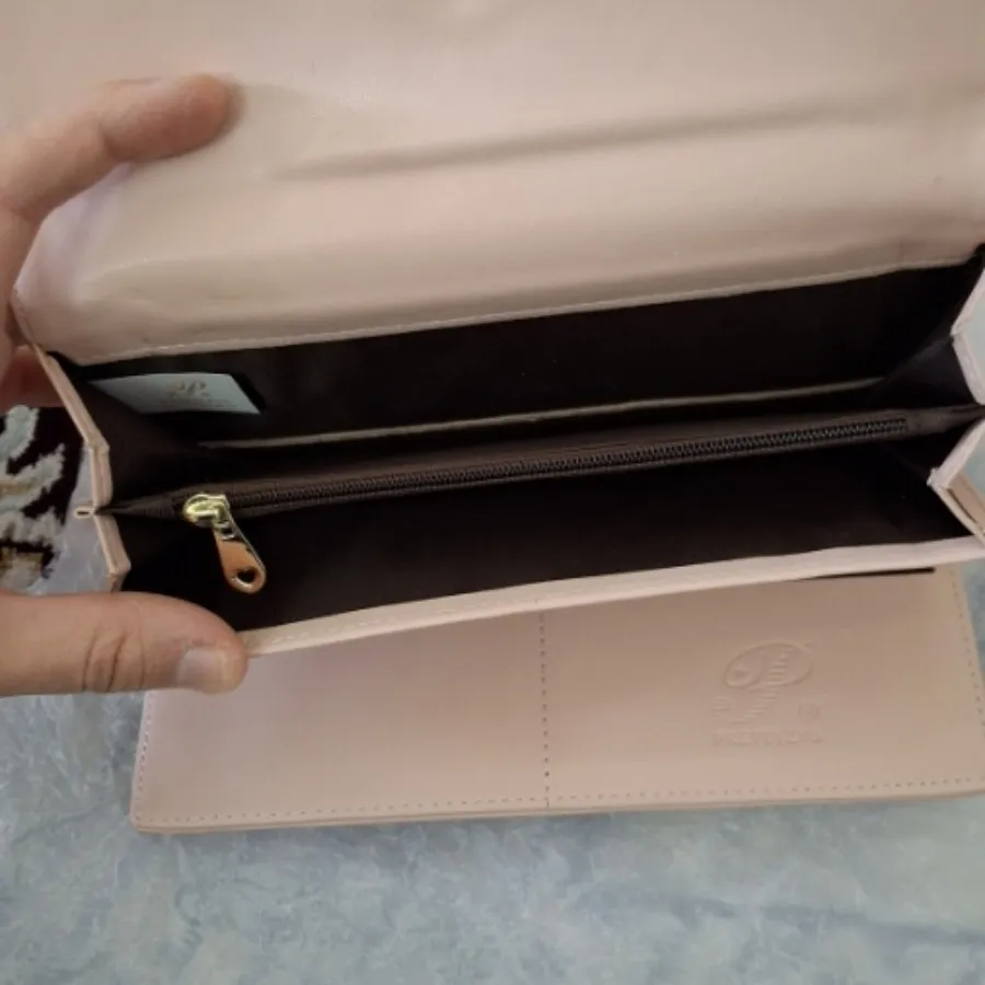 کیف پول زنانه