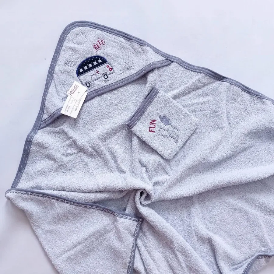 ست حوله و لیف گلدوزی ?