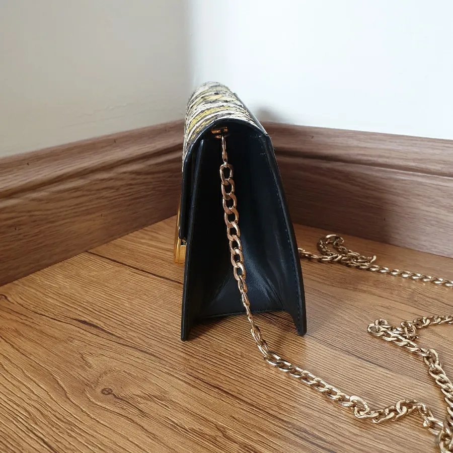 کیف تمام چرم فندی