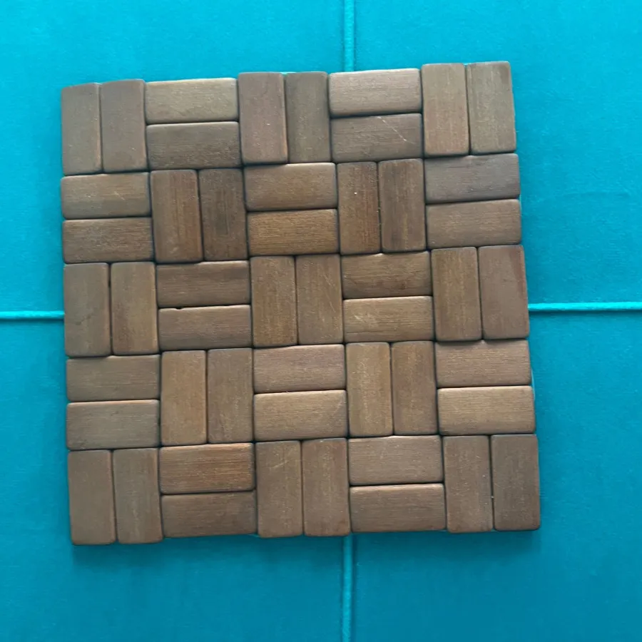 زیر قابلمه ای چوبی