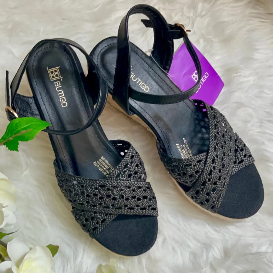 کفش صندل BUTIGO سایز37و39