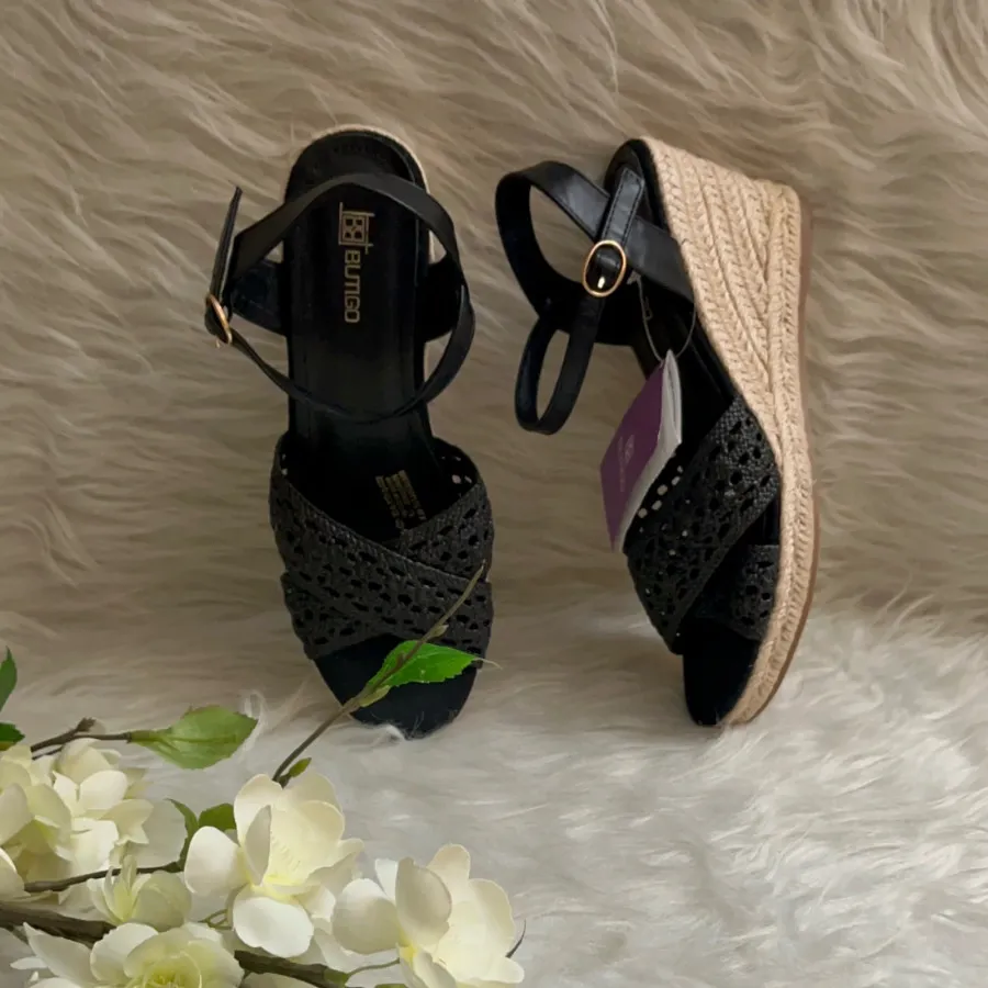 کفش صندل BUTIGO سایز37و39