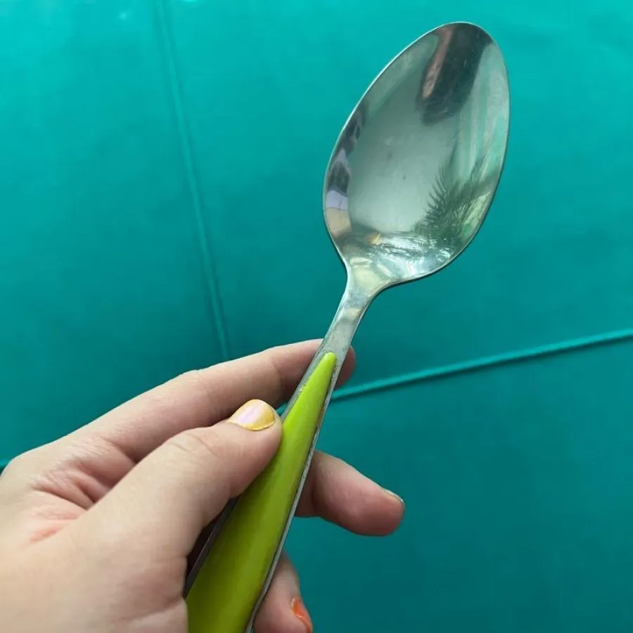 ست قاشق چنگال سبز