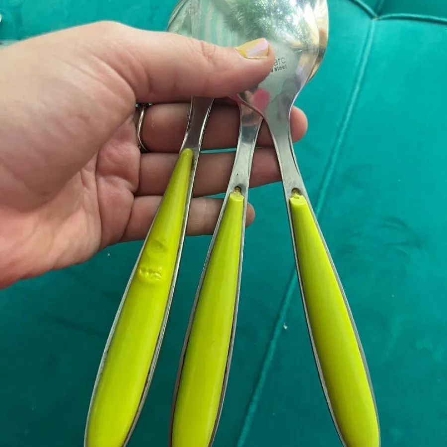 ست قاشق چنگال سبز