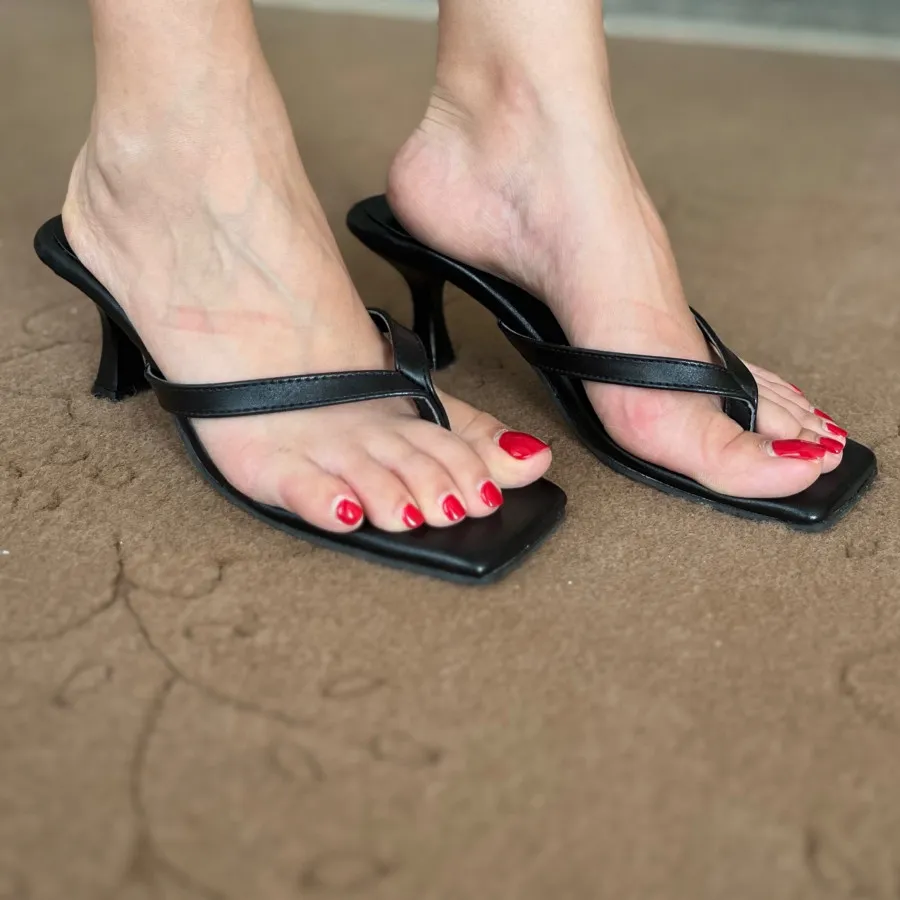 صندل مشکی لاانگشتی