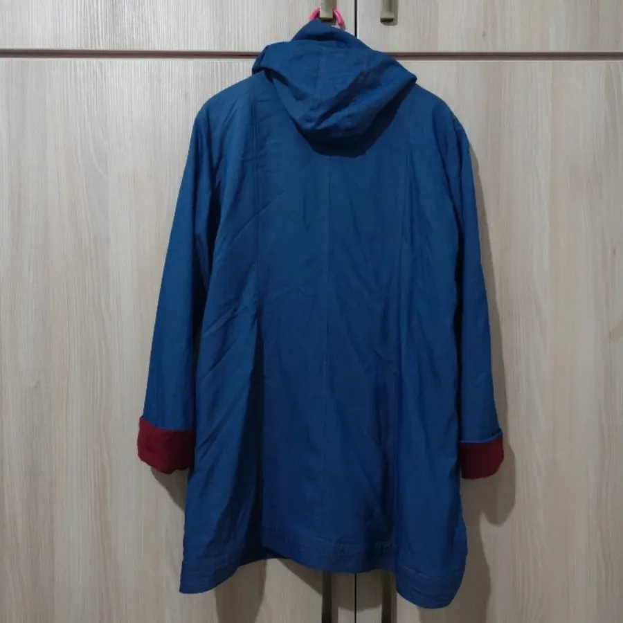 کاپشن کلاهدار