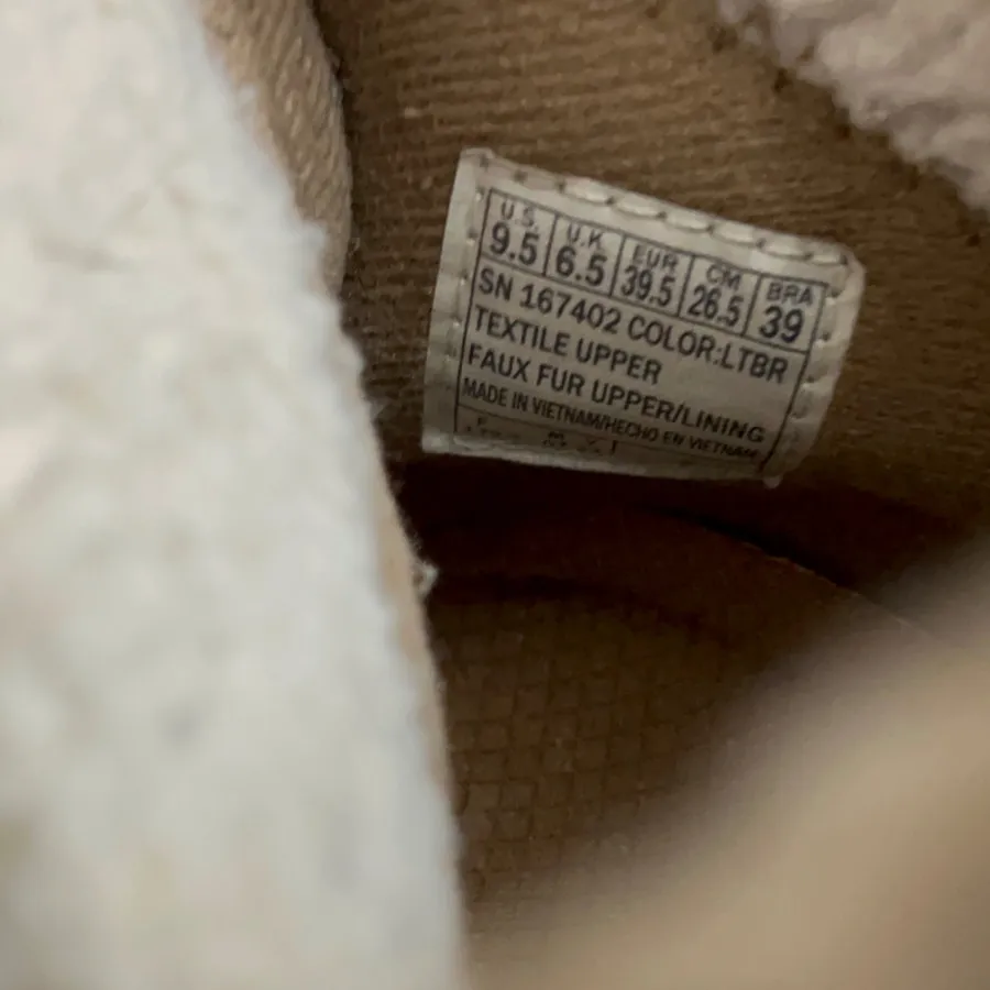 نیم بوت skichersسایز 40