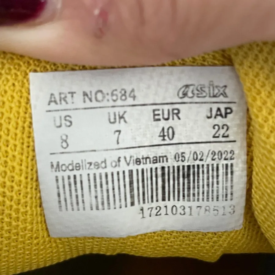 کتونی اصل asix