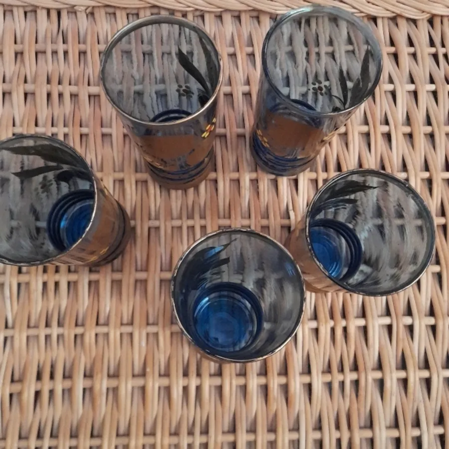 لیوان قدیمی