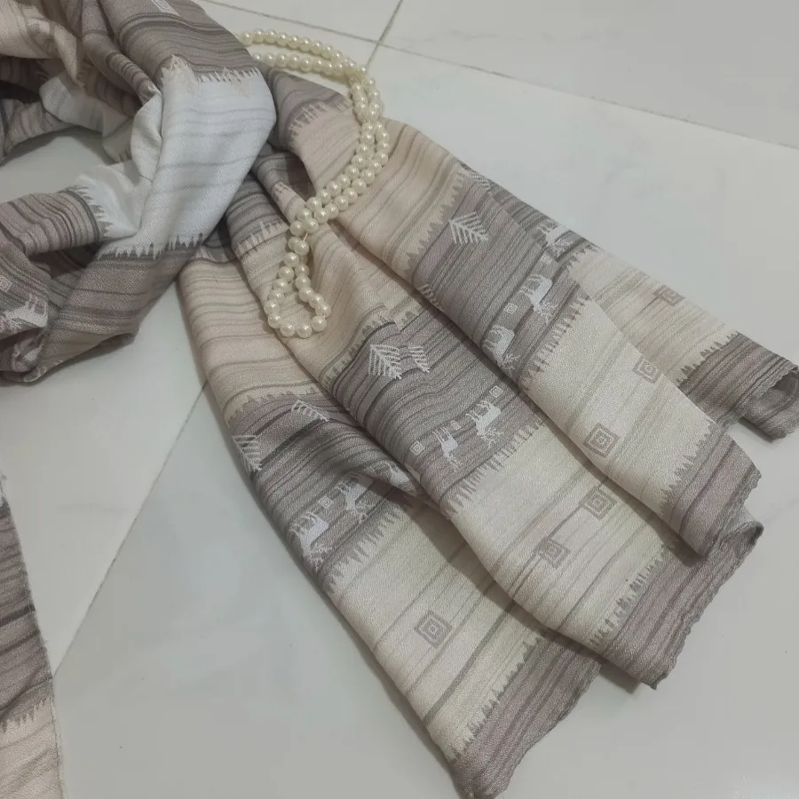 شال طرح گوزنی