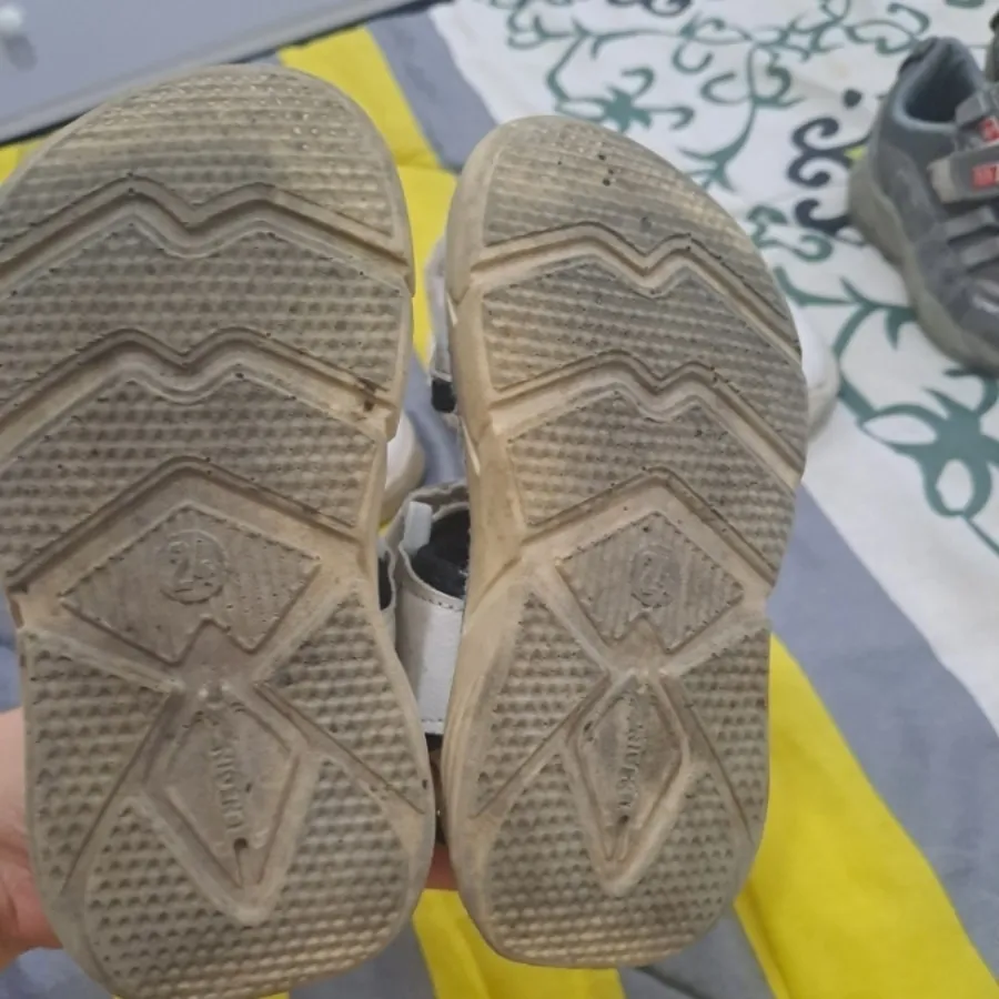 صندل بچگانه