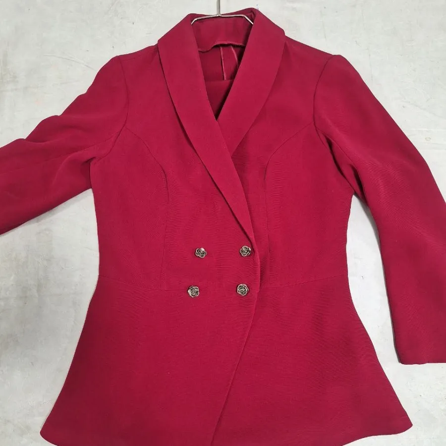 کت و شلوار زنانه