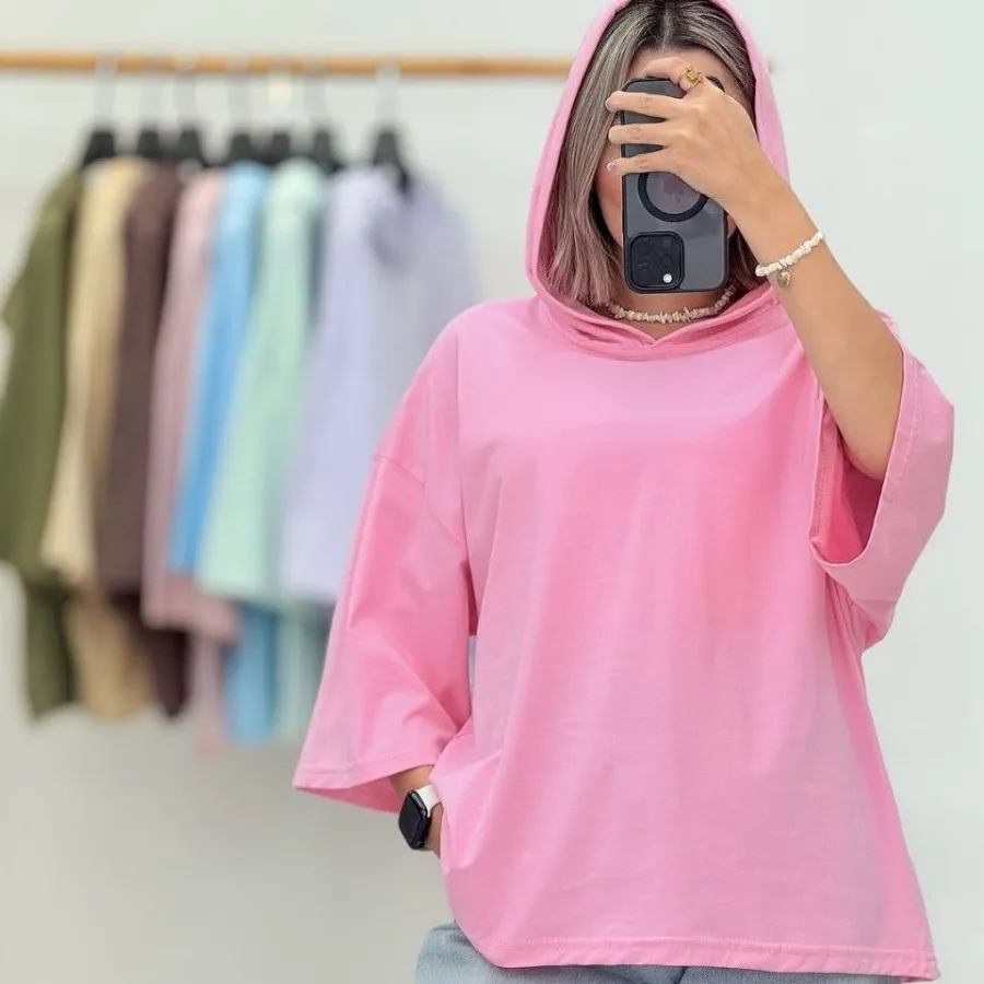 تیشرت کلاهدار