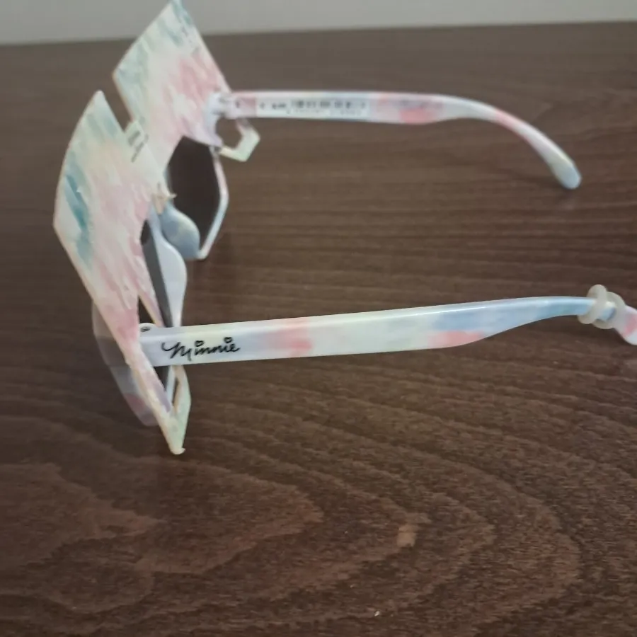 عینک آفتابی بچگانه