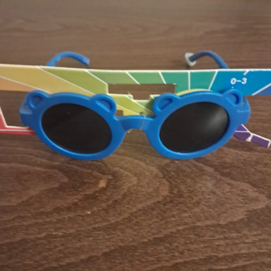 عینک آفتابی بچگانه