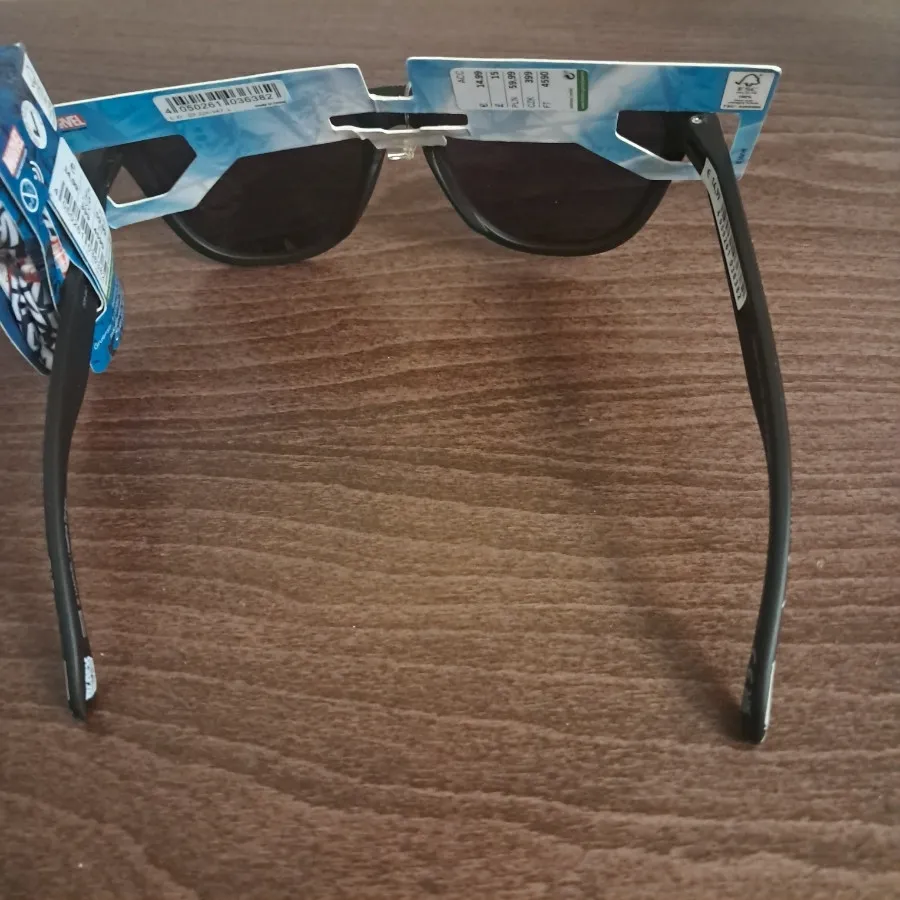 عینک آفتای نوجوان