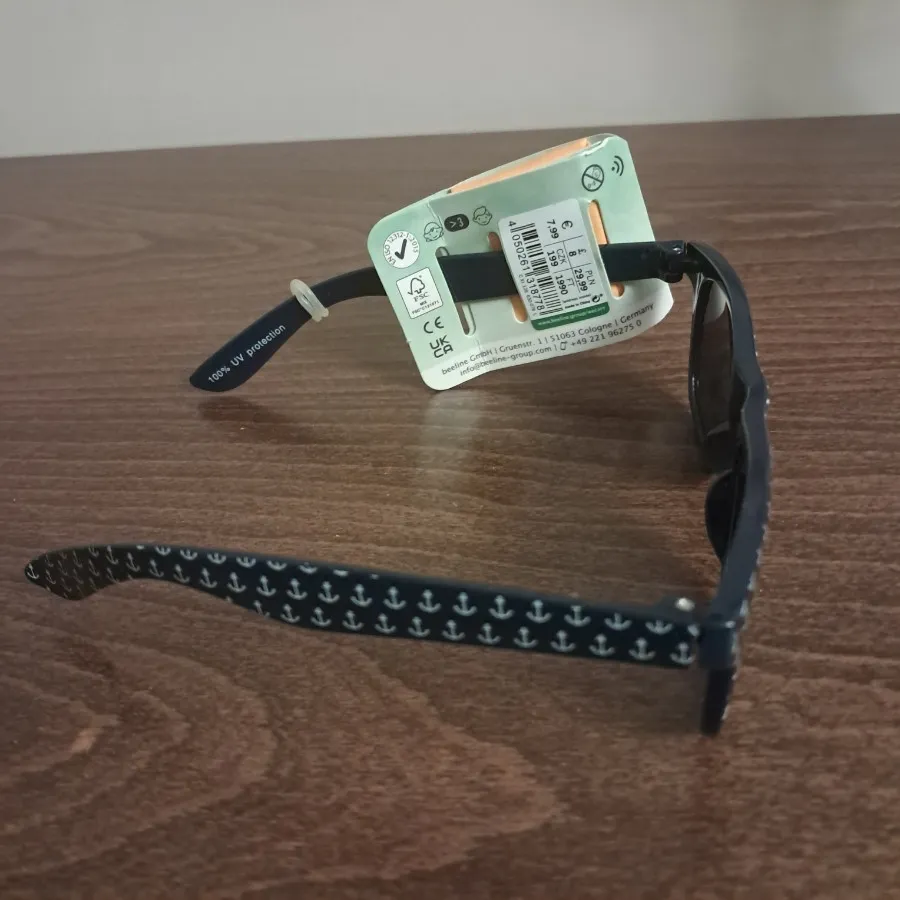 عینک آفتابی بچکاته