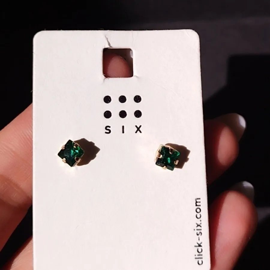 گوشواره زمرد