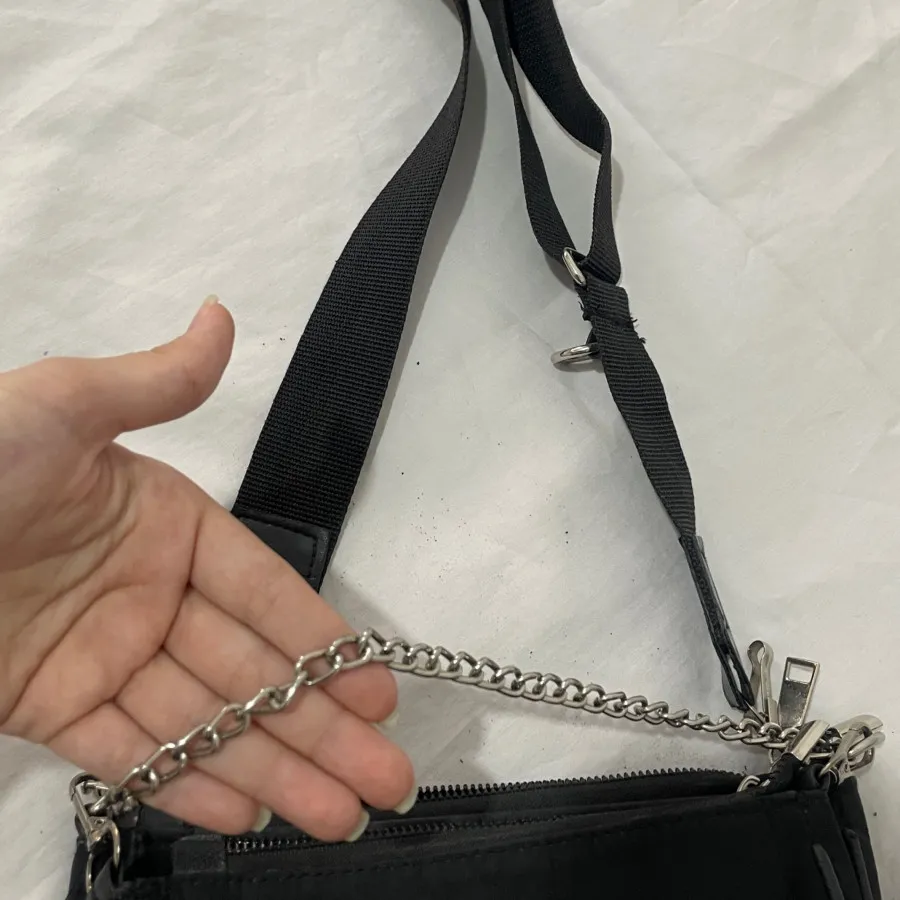 کیف دوشی برند Prada