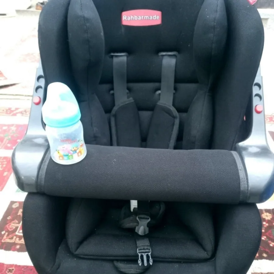 صندلی ماشین و کریر کودک