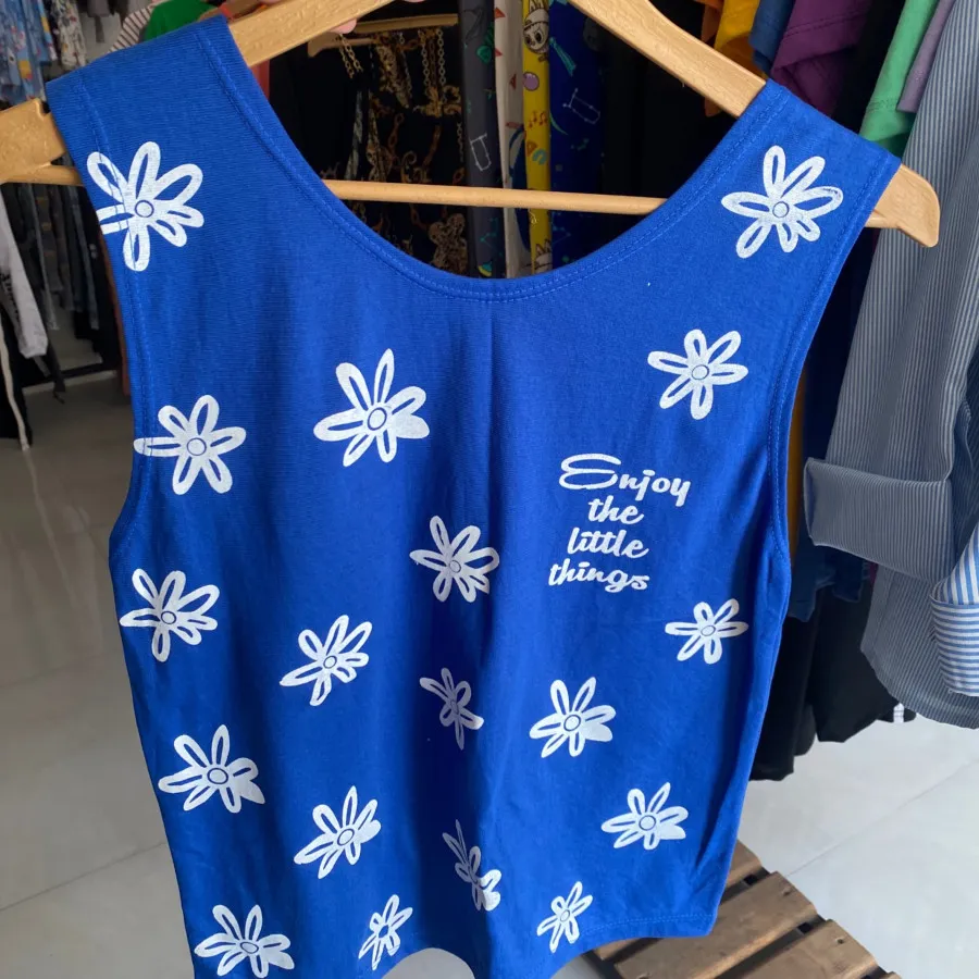 تاپ زنانه تک