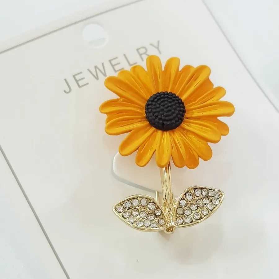 گل سینه طرح گل آفتابگردان