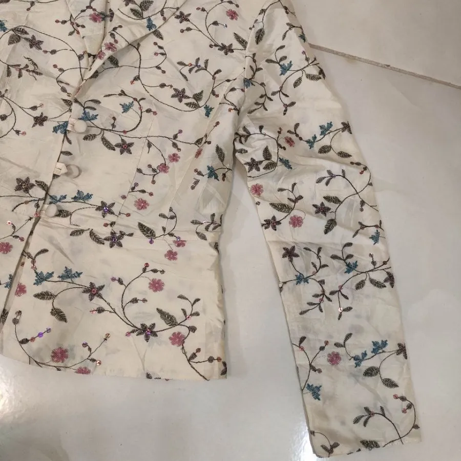 کت زنانه گلدوزی