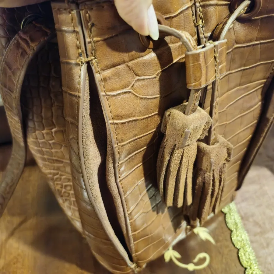 کیف منگو اسپانیا