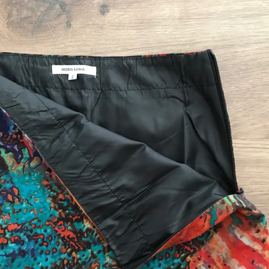 دامن کوتاه نخی